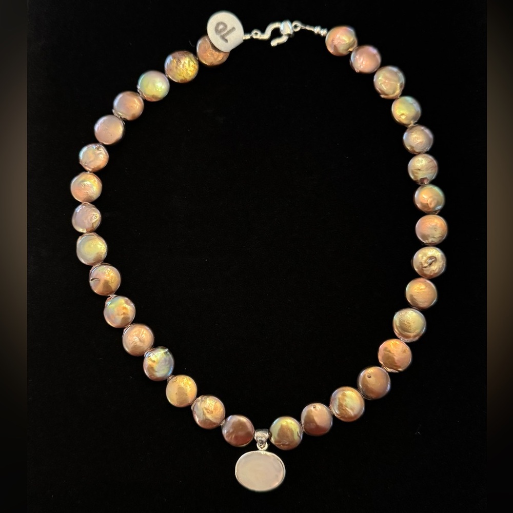 NWOT Brown Tone Freshwater Pearl Necklace with Mother of Pearl Pendant